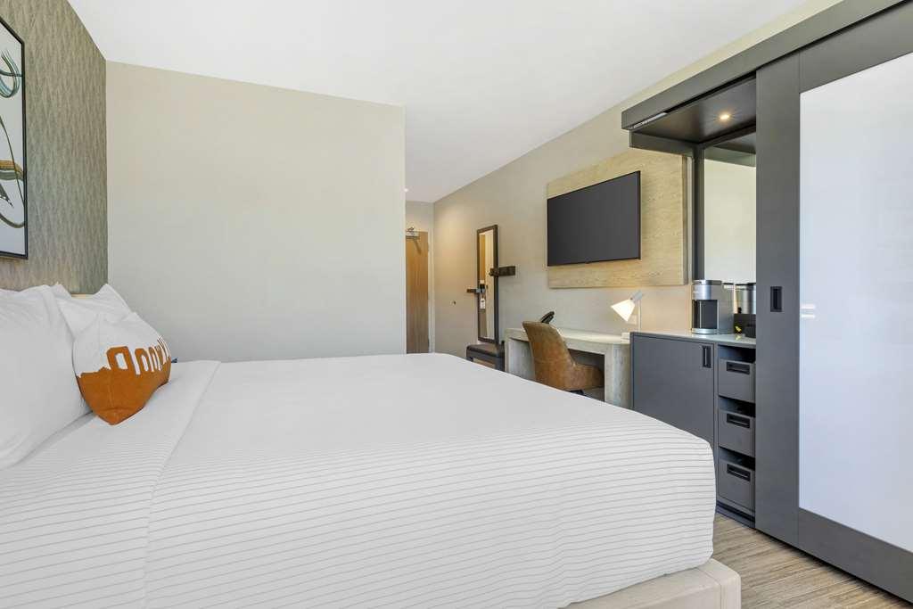 Cambria Hotel Burbank Airport Стая снимка