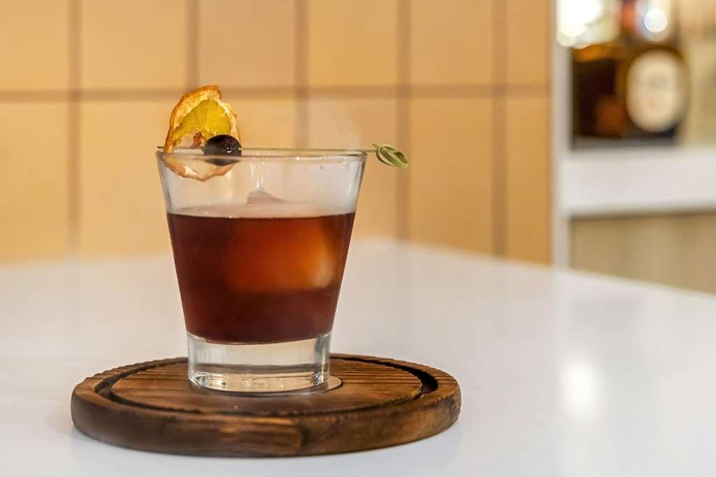 Cambria Hotel Burbank Airport Ресторант снимка