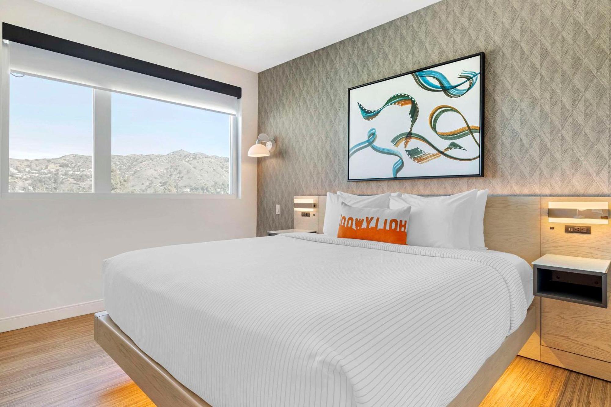 Cambria Hotel Burbank Airport Екстериор снимка