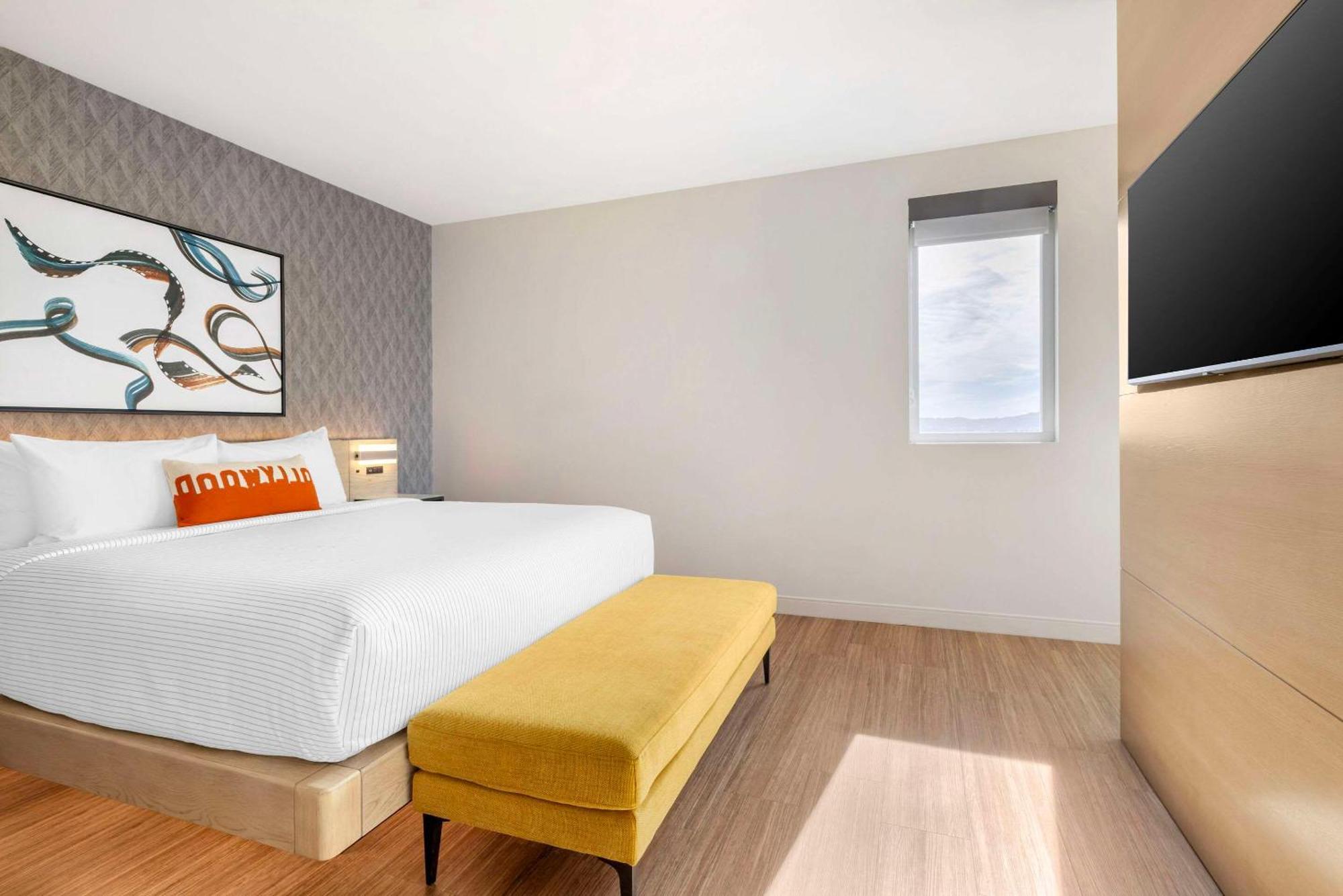 Cambria Hotel Burbank Airport Екстериор снимка