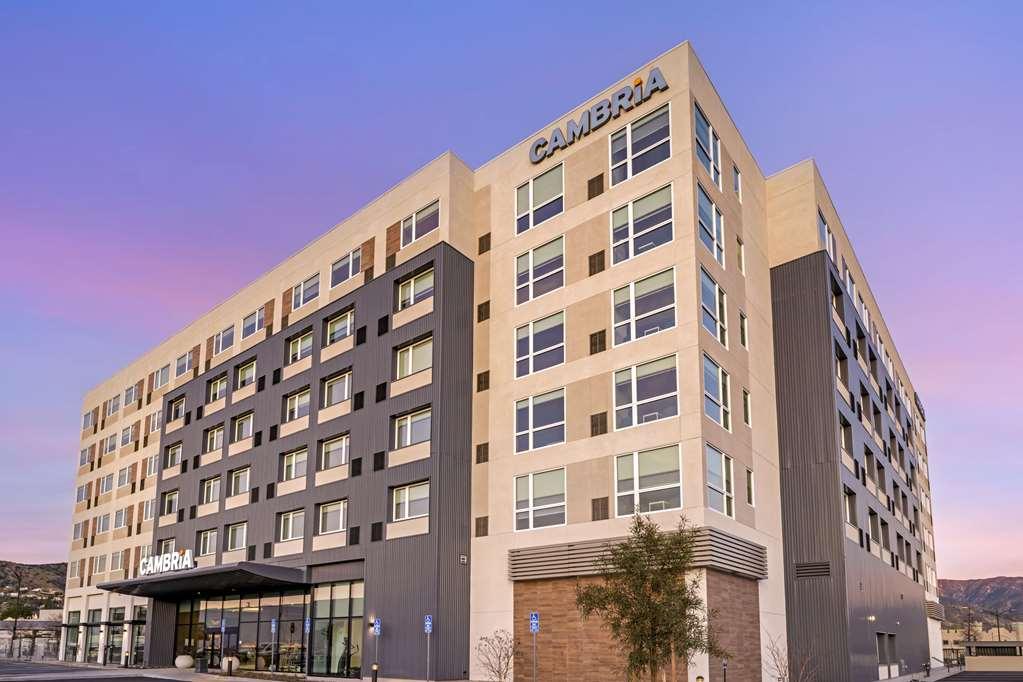 Cambria Hotel Burbank Airport Екстериор снимка
