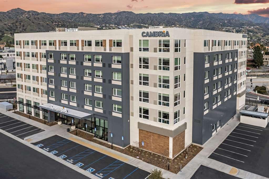 Cambria Hotel Burbank Airport Екстериор снимка