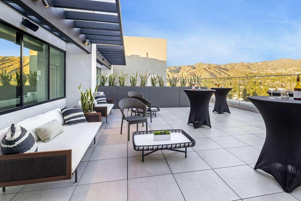 Cambria Hotel Burbank Airport Съоръжения снимка